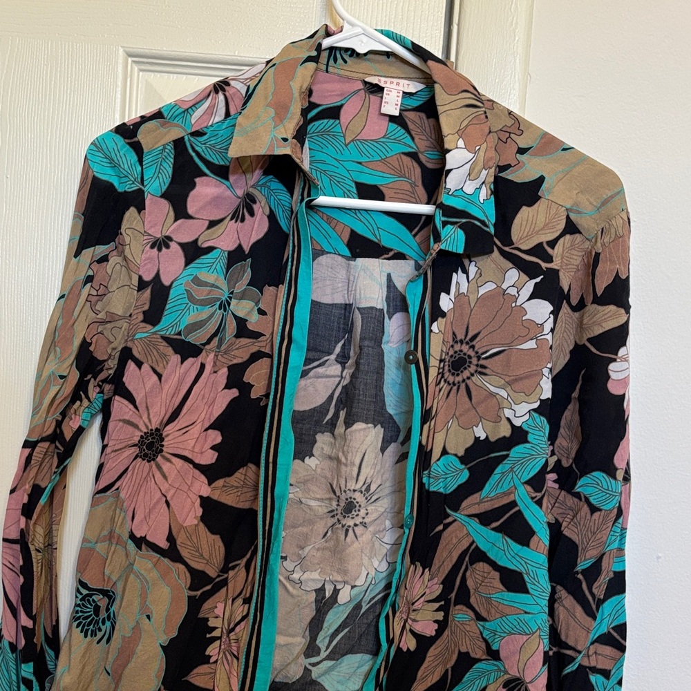 Spirit Multicolor Floral Button-Up Shirt